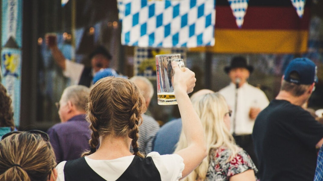 Ilustracija - Oktobeer Fest Zagreb